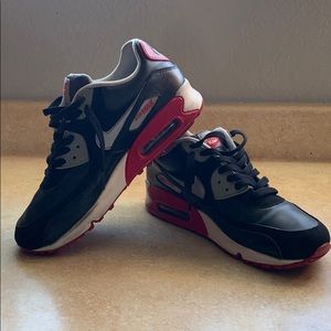 Nike Air Max 90 OG Size 7y Black/Red